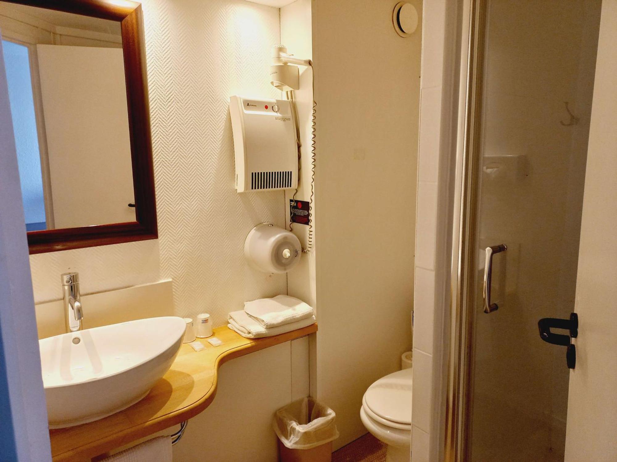 Brit Hotel Lorient Le Kerotel Kültér fotó