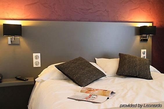 Brit Hotel Lorient Le Kerotel Szoba fotó